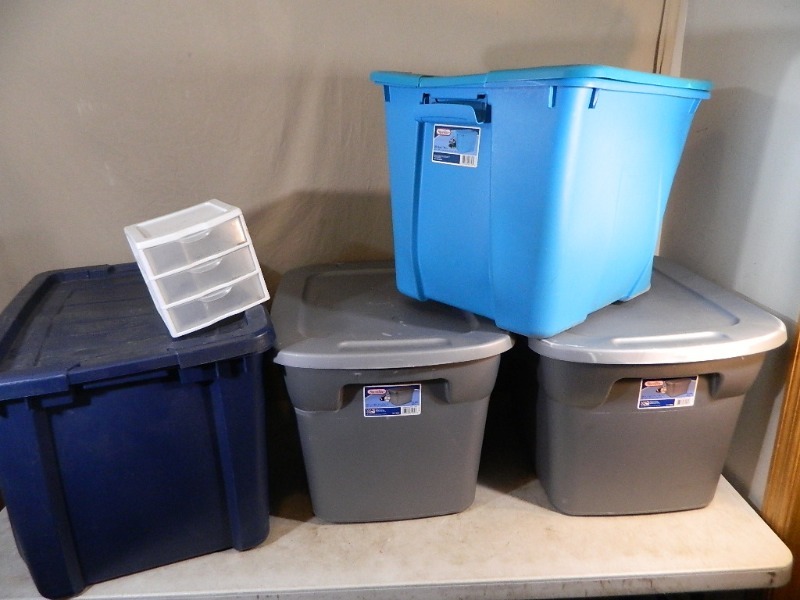 lot 173 image: Assorted Totes and Organizer