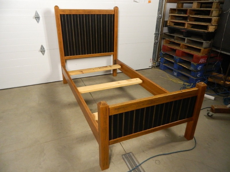 lot 22 image: Beautiful Twin Size Handcrafted By Wooden Man Bed