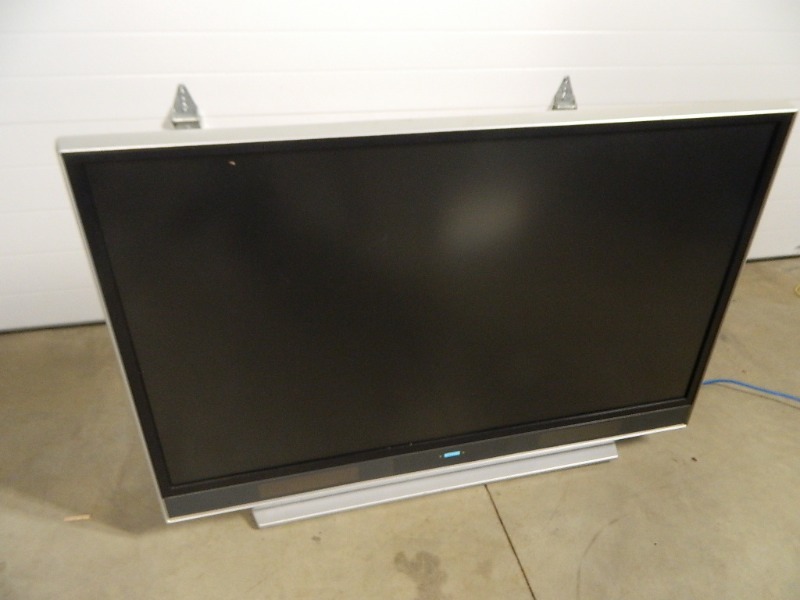 lot 47 image: Hitachi HD 50 Flat Screen Projection TV