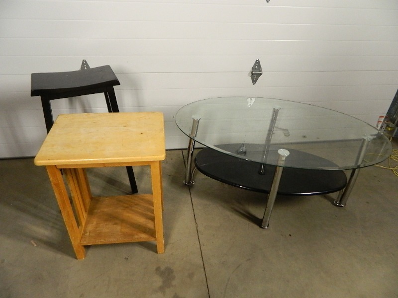 lot 49 image: Coffee Table, Tall Stool and Table