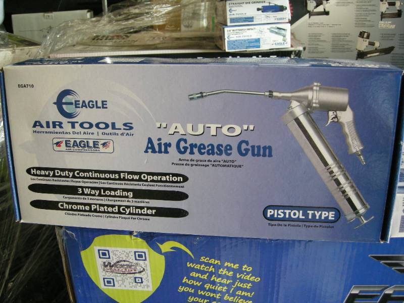 lot 14 image: Eagle Auto Air Grease Gun