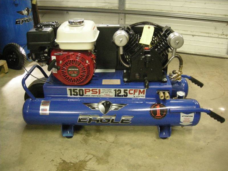 lot 25 image: Eagle Honda Jobsite 10 Gallon Air Compressor