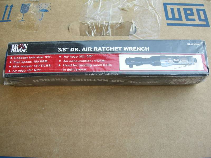 lot 40 image: Iron Horse 38 Air Ratchet Wrench