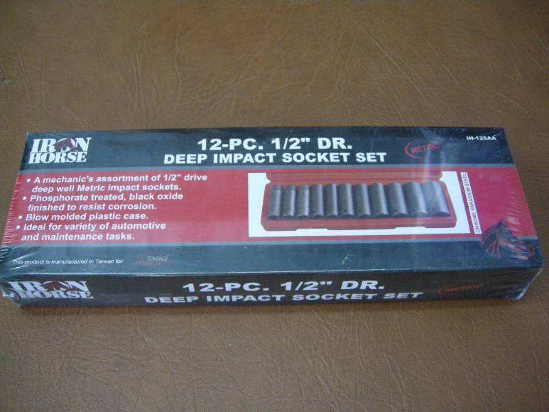 lot 46 image: Iron Horse 12 Deep Impact Socket Set