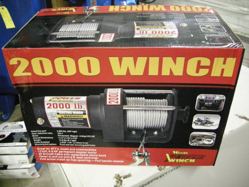 lot 60 image: 2000lb Wood Power Winch