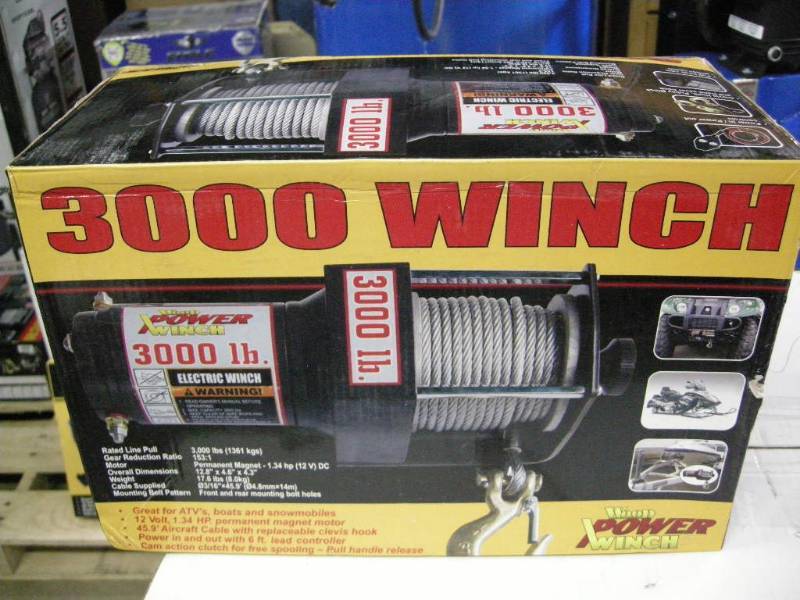 lot 61 image: 3000lb Wood Power Winch
