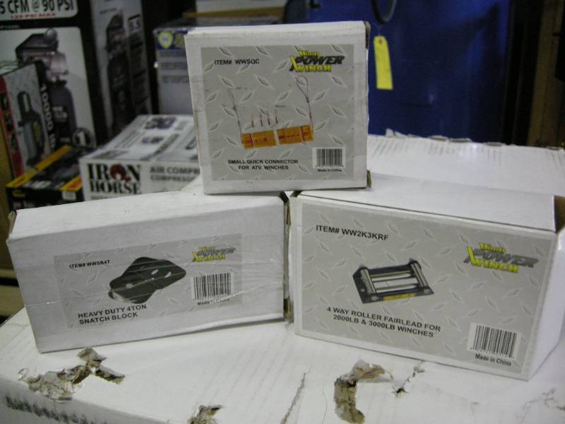 lot 62 image: Wood Power Winch Accessories