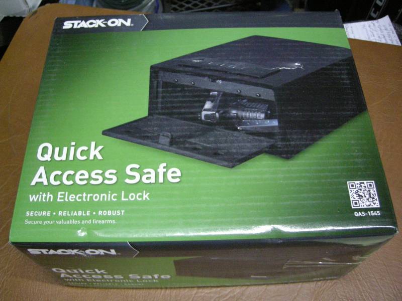 lot 72 image: Stack-On Quick Access Safe