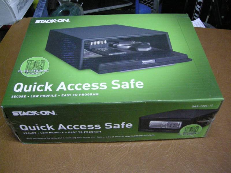 lot 76 image: Stack-On Quick Access Safe