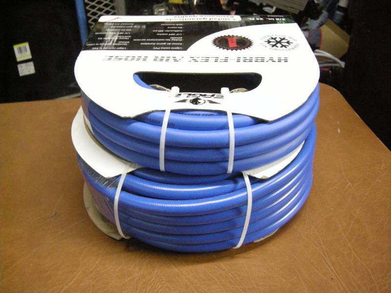 lot 84 image: 2 Roills Eagle 38 Hybri-flex Air Hose