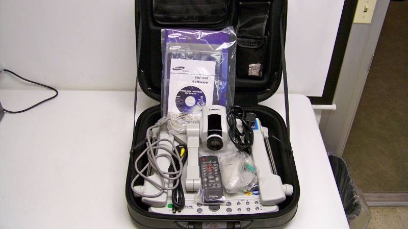 lot 36 image: Samsung SDP-950 Samsung XGA Portable Digital Video Presenter  Document Camera System