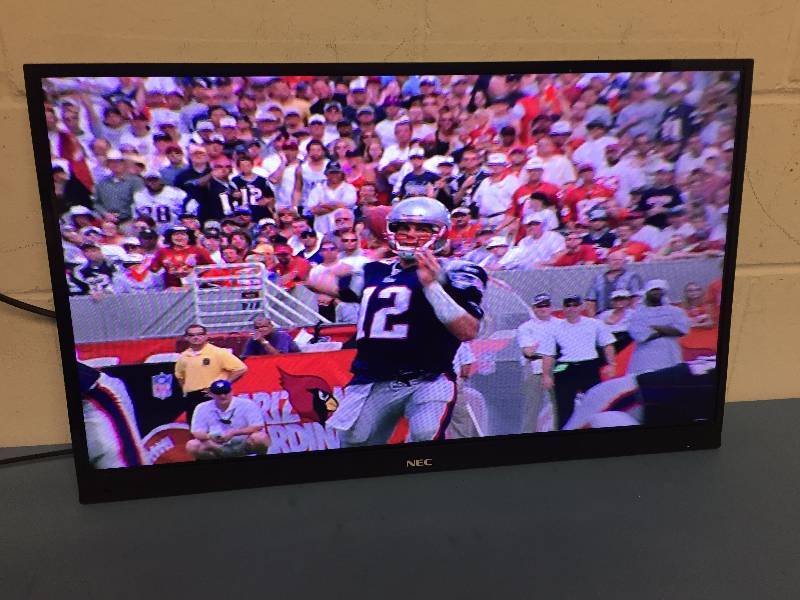 lot 12 image: NEC 32 LED Edge-Lit Commercial Grade DisplayMonitor with Integrated Tuner, Model E324
