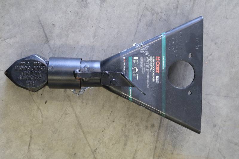 Sleeve Lock Coupler
