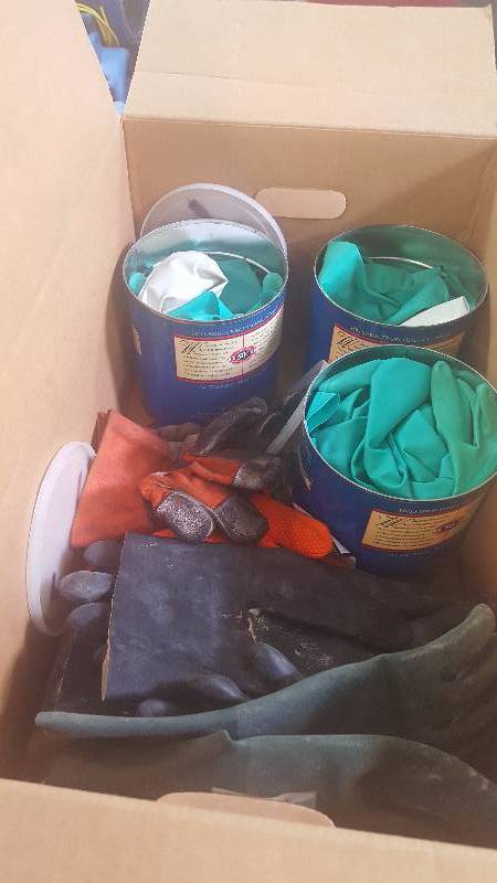 lot 388 image: Rubber Gloves, Work Gloves