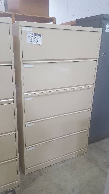 lot 325 image: 5-Drawer Metal Lateral File Cabinet