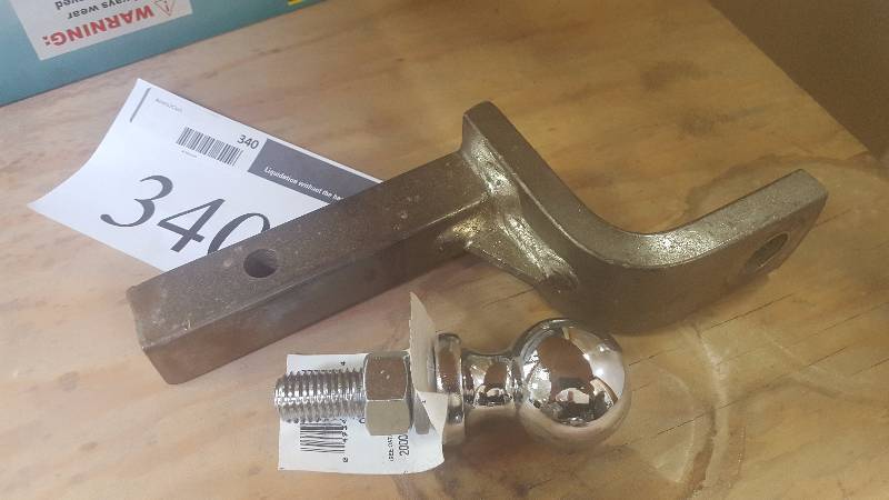 lot 340 image: Draw Tite Hitch w Ball