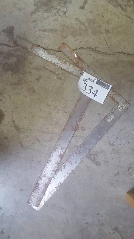 lot 334 image: Lot of (2) Metal L-Square Rulers
