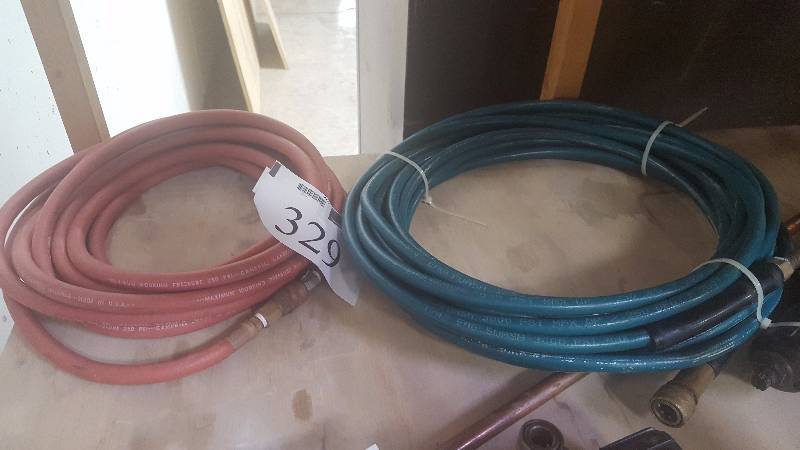 lot 329 image: Lot of (2) Air Hoses w Connections