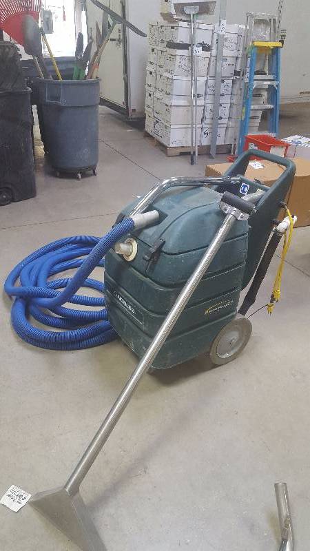lot 352 image: Nobles Tennant Flood Pumper Plus Water Extractor w Hoses, Attachments