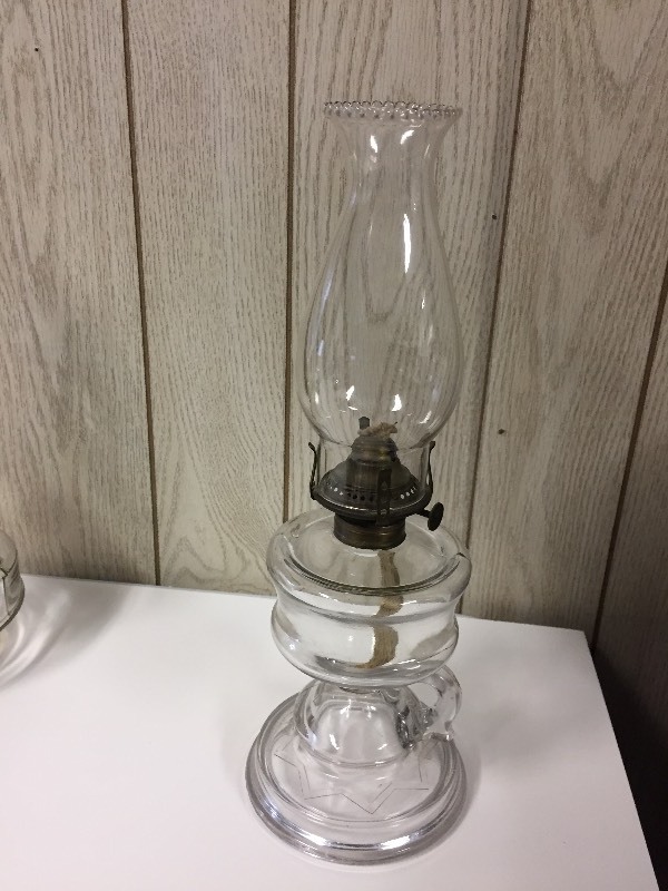 lot 78 image: Antique Oil Lamp with Handle