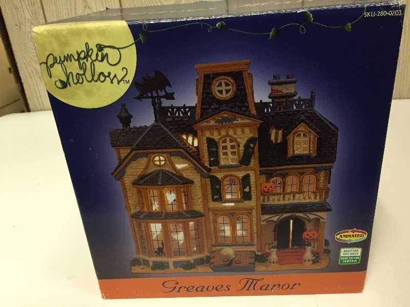 lot 90 image: PUMPKIN HOLLOW Halloween Village Greaves Manor