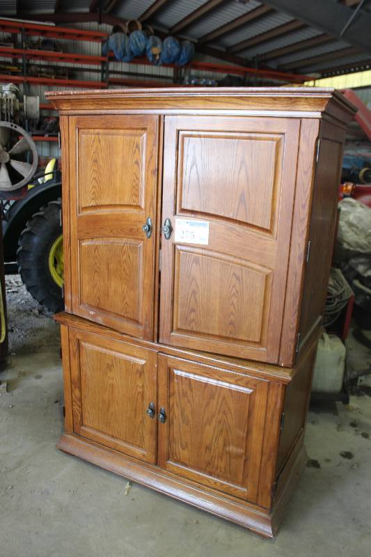 lot 275 image: 2-Door Computer Cabinet w Desk Organizer