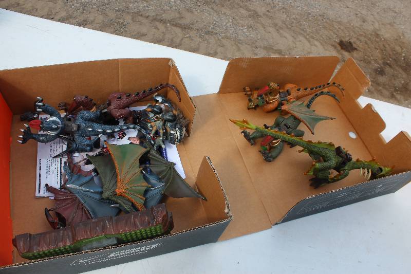 lot 271 image: Dragon Table Decorations