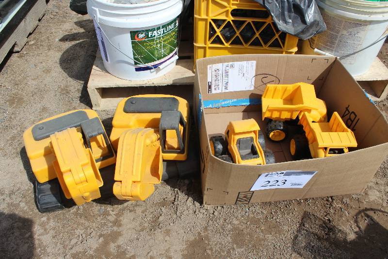 lot 223 image: Tonka Truck Aquarium Decorations