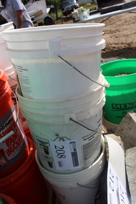 lot 208 image: Lot of (3) Buckets of Fish Tank Gravel, Large Rock