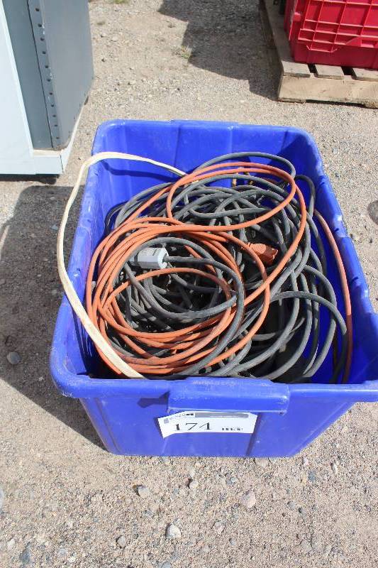 lot 174 image: Bin of Extension Cords