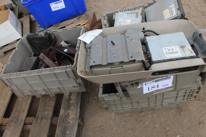 lot 184 image: Radios, CB Radios