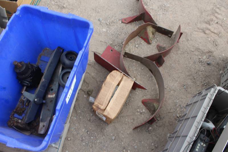 lot 164 image: Toro 60in. Mower Parts