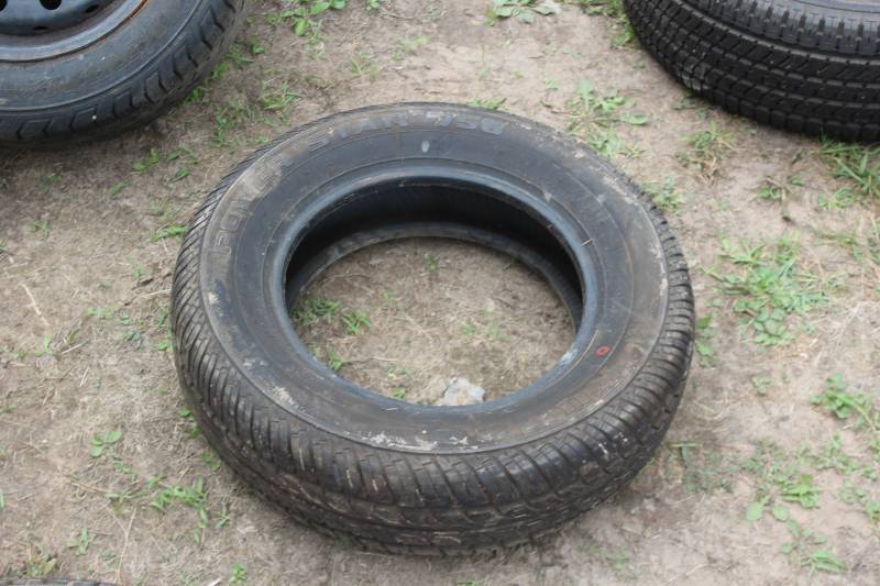 lot 131 image: Kumho P17570R13 Tire
