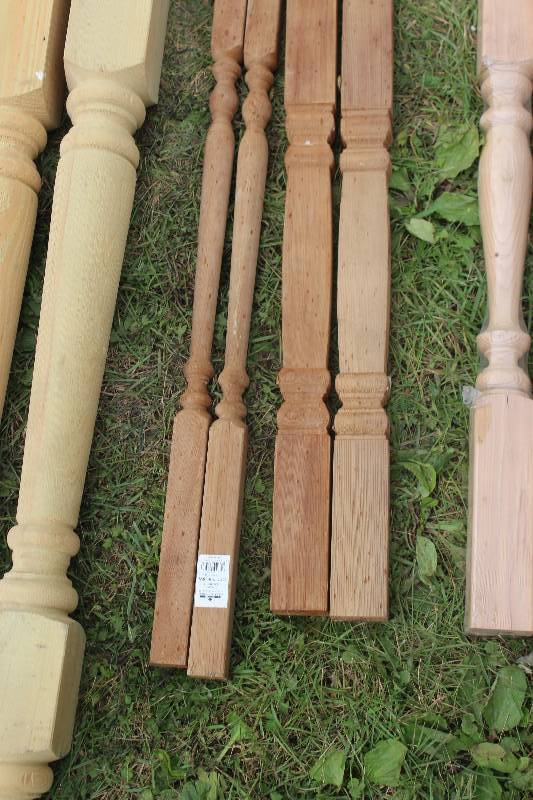 lot 109 image: Lot of (4) Cedar Wood Pillars