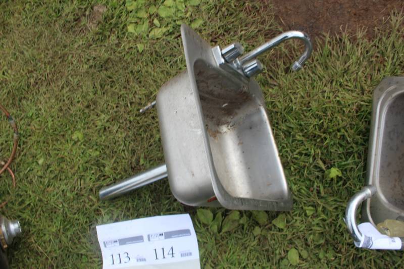 lot 113 image: Stainless Steel Sink w Double Handle Bar Faucet