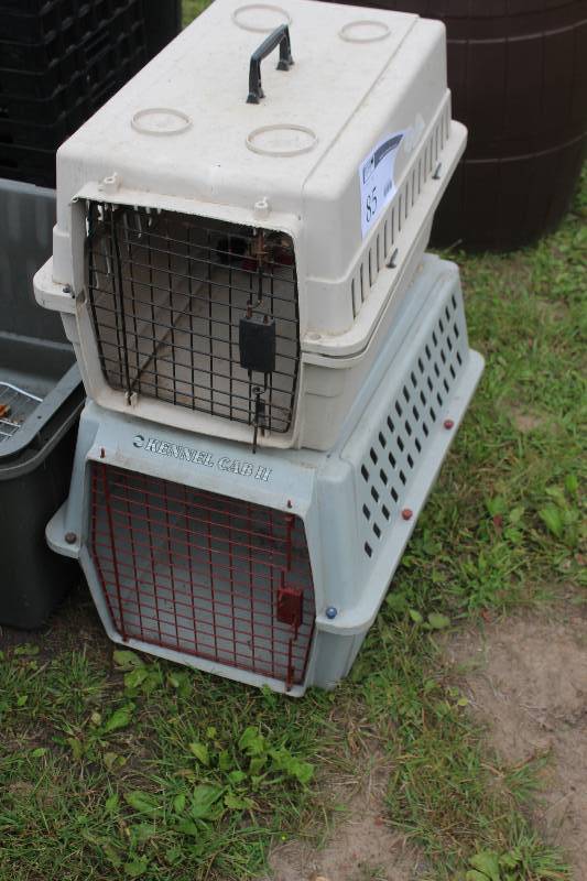 lot 85 image: Lot of (2) Pet Travel Carriers