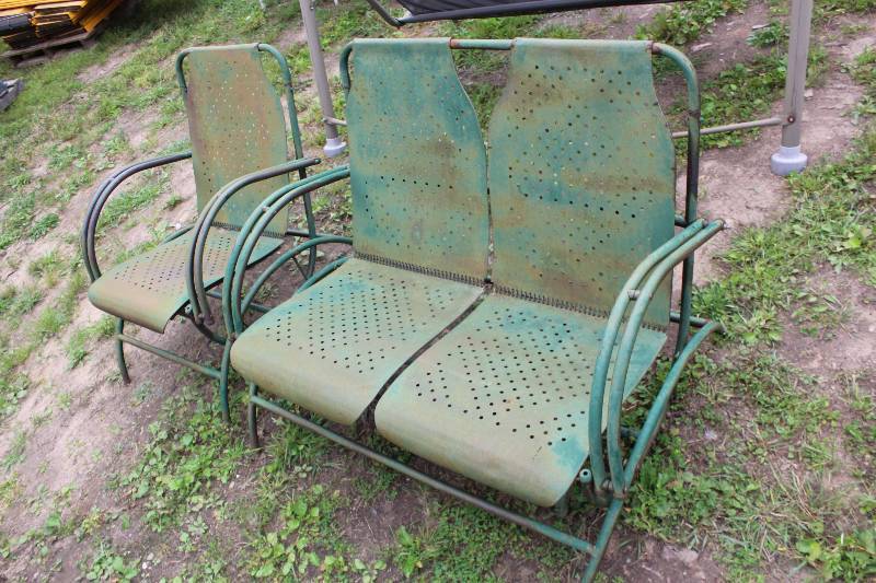 lot 82 image: Lot of (2) Patio Chairs