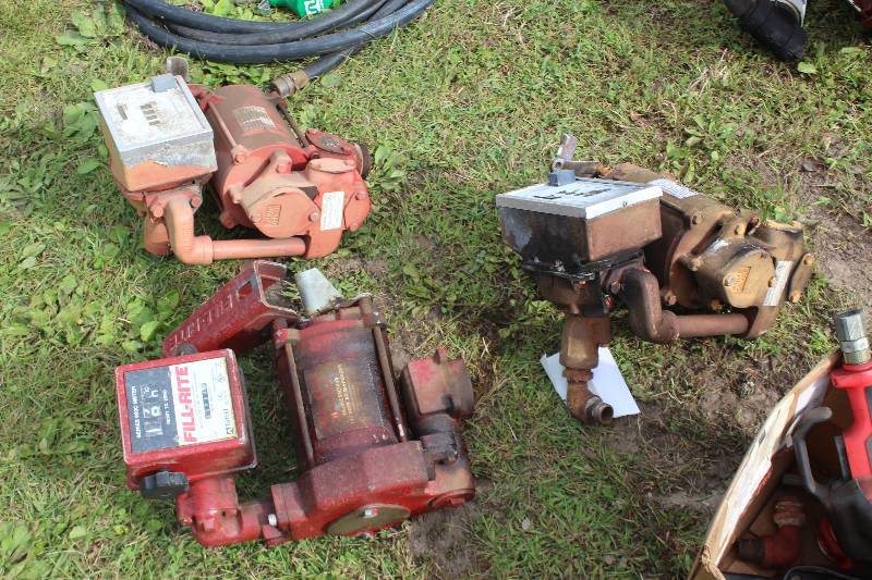 lot 31 image: Lot of (3) Pumps For Parts