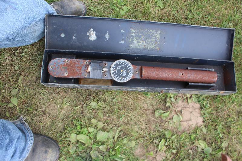 lot 68 image: Vintage Snap-on Torqometer Torque Wrench w Case