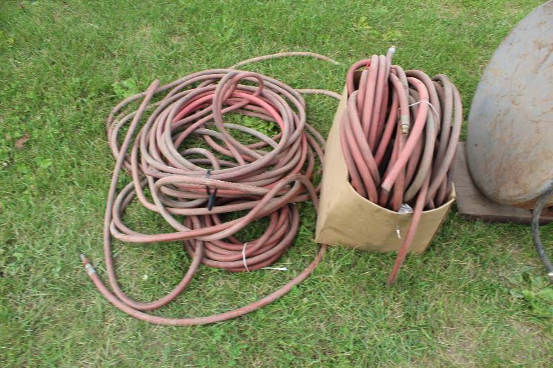 lot 72 image: Air Hoses