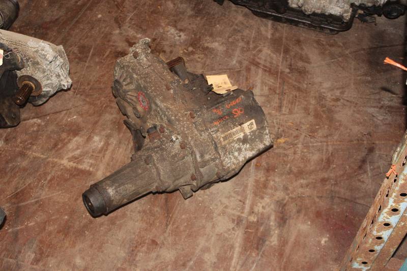 lot 281 image: 1995 Chevrolet S-10 Transfer Case