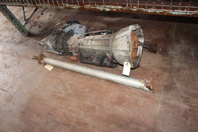 lot 286 image: 1996 Ford Aerostar All Wheel Drive Transmission, Transfer Case, Shaft
