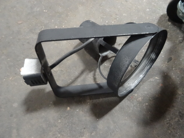 Misc Track Lights With 4 New Halogen
