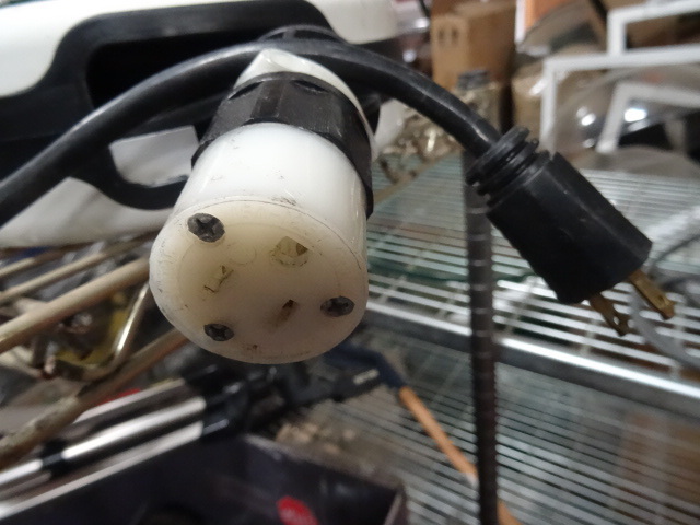 KH Model KH-5000-30 Electric Cord Reel