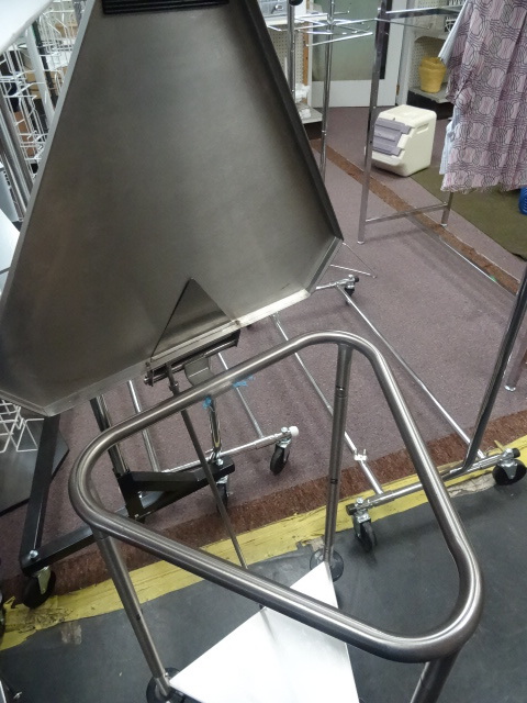 Stainless 3 Wheel Janitorial Garbage Cart