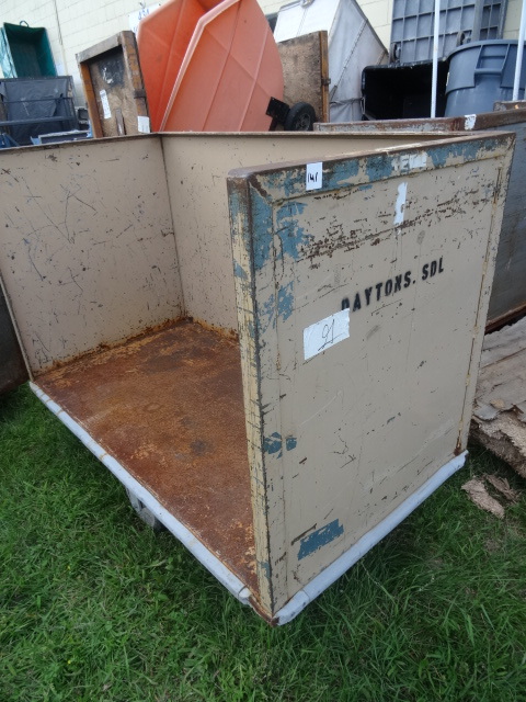 3 Sided Tub Cart On Wheels.