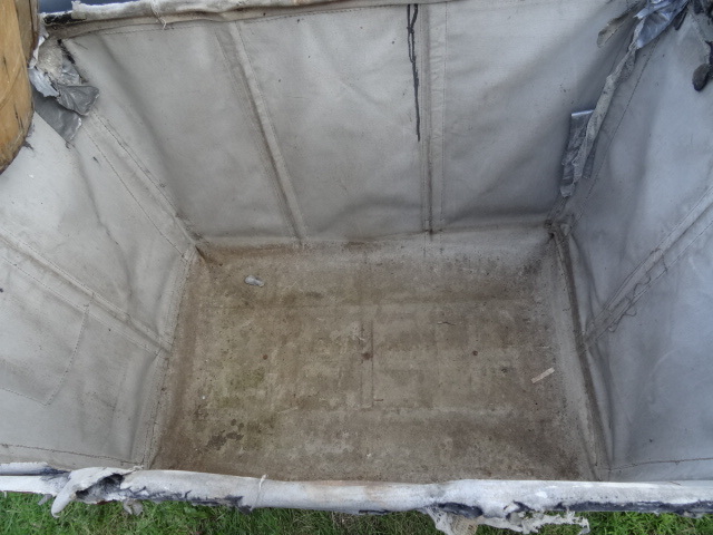 Vintage Laundry Cart With Lid.