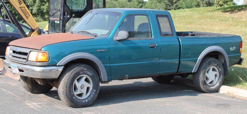 lot 8 image: Pickup Truck