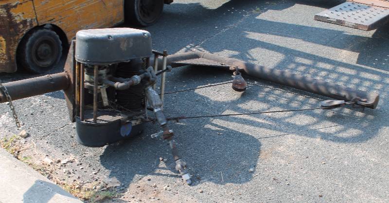 lot 19 image: Pneumatic Winch 500 LBS