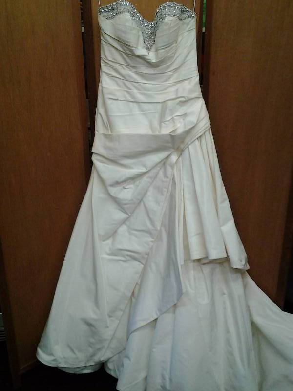 Size 8 Priscilla Ivory With Rhinestones